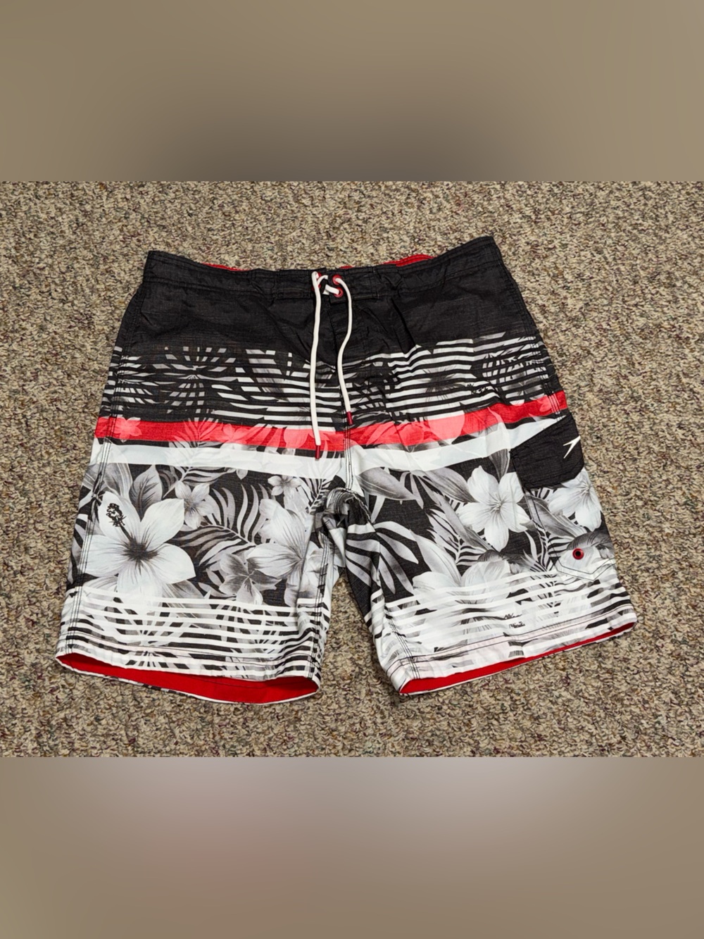 Men's size large‎ Speedo Black & Red Floral Swim Trunks beach water park fun